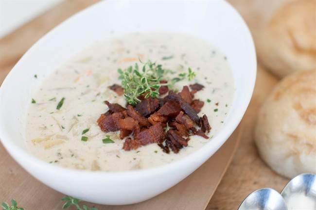 Recipe: Fennel and tarragon blend in a rich clam chowder