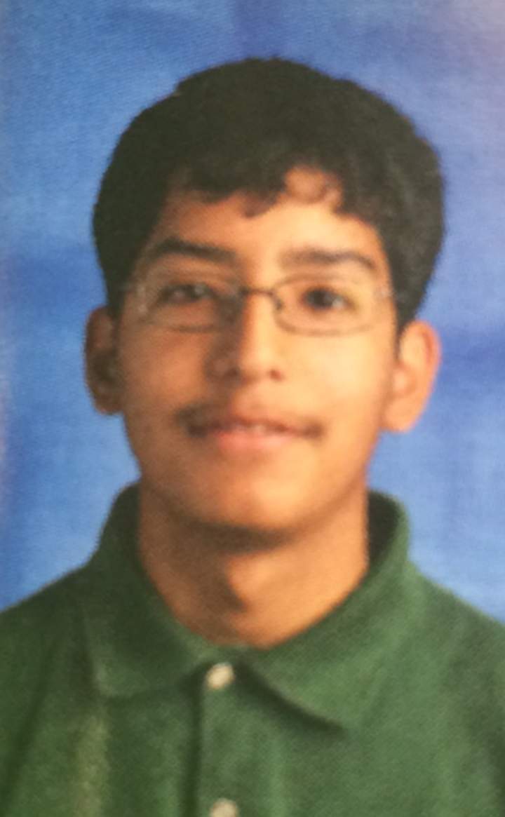 Yearbook photo of Stephen Solis-Reyes.