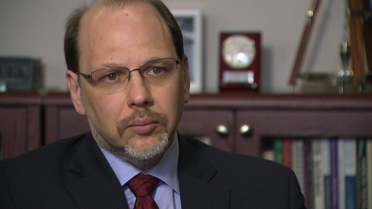 Federal prison watchdog Howard Sapers worries about the frequency with which mentally ill inmates are put in segregation.