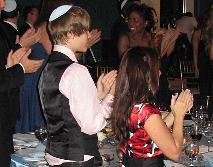 Justin Bieber and his mother Pattie Mallette at Dan Kanter’s 2010 wedding in Toronto.