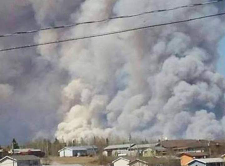 Remaining residents evacuated from northern Saskatchewan community due to forest fire.