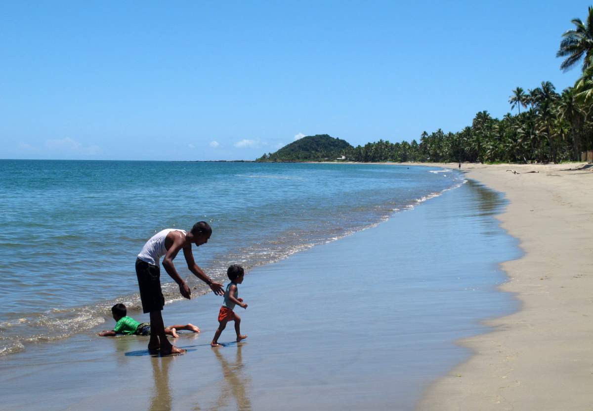 Parents and caregivers are being cautioned about making sure children are wearing sunscreen, wearing protective clothing and staying in the shade during the hottest hours.
