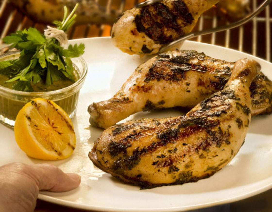 Chicken prices were flat in April, while beef and pork cuts saw retail prices at supermarkets soar. 