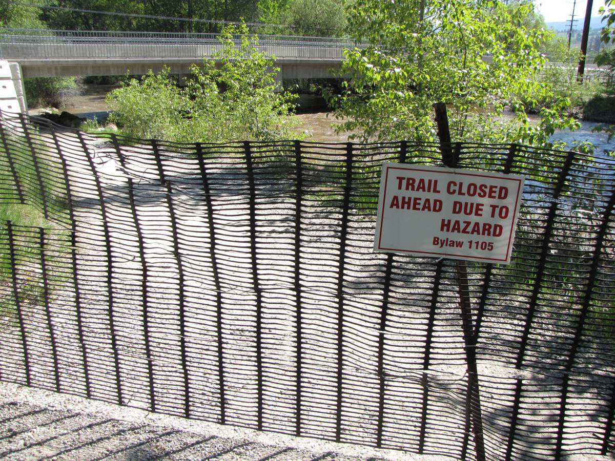Rising creek water forces Kelowna underpass closures - image