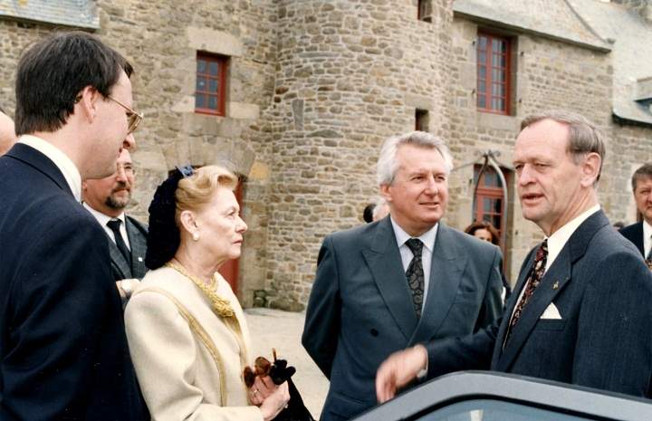 Liliane Stewart with Jean Cretien.