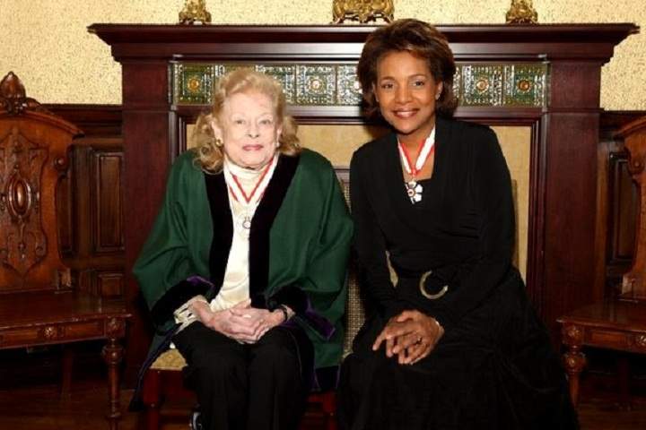 Liliane Stewart with the Governor General of Canada Michaëlle Jean.