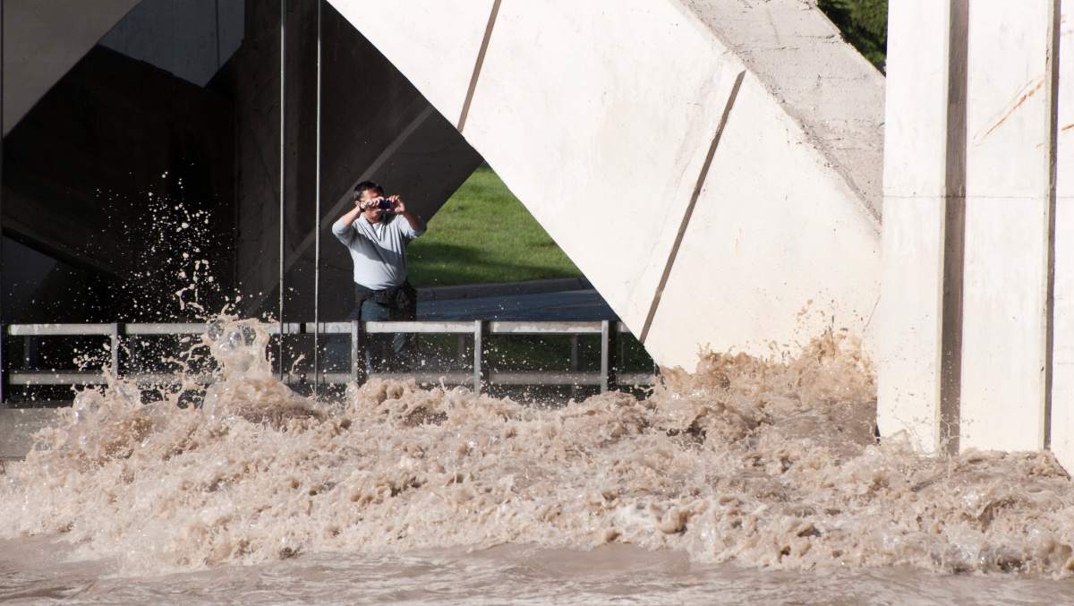 Flood stories: At the centre of the storm - image