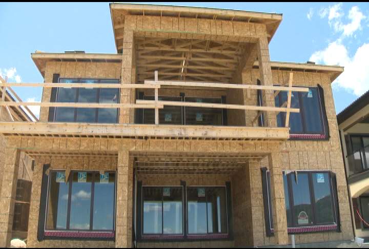 CMHC: New home construction in Kelowna picks up - image