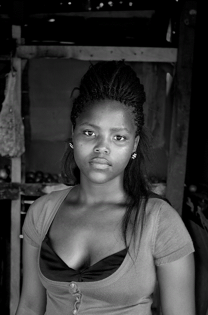 Zizima-Kom,-Embekweni,-Paarl,-Cape-Town,-2011