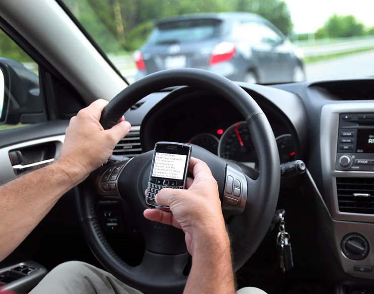 Nova Scotia boosting penalties for texting and driving - image