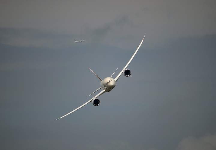 Quebec is investing in two aerospace companies based in the province to help improve productivity.