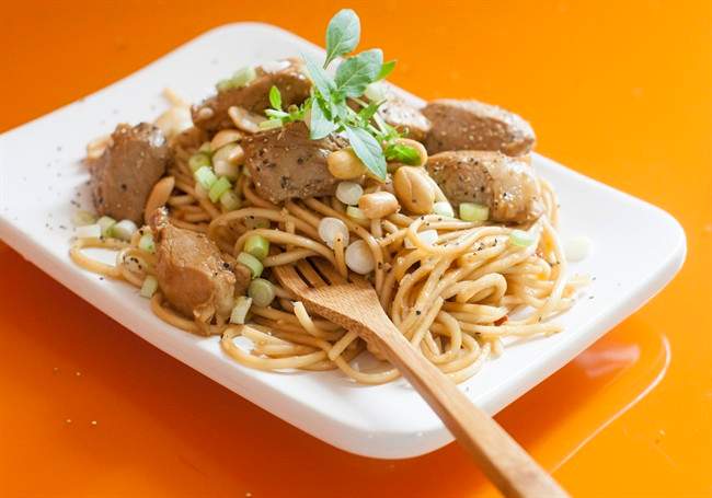Inauthentic but fast and delicious kung pao pork