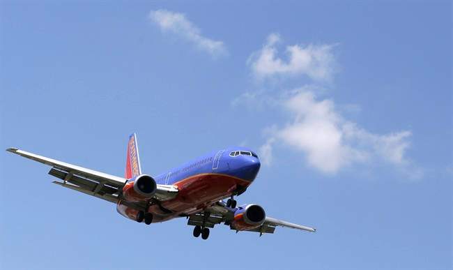 Warning of possible smoke in plane cargo hold forces emergency landing at Los Angeles airport