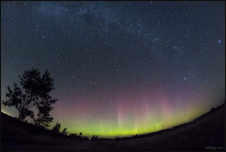 Northern lights north of Toronto