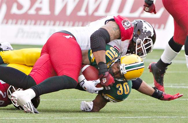 Top of CFL’s West Division tightens, Eskimos beat Stampeders 15-11 - image
