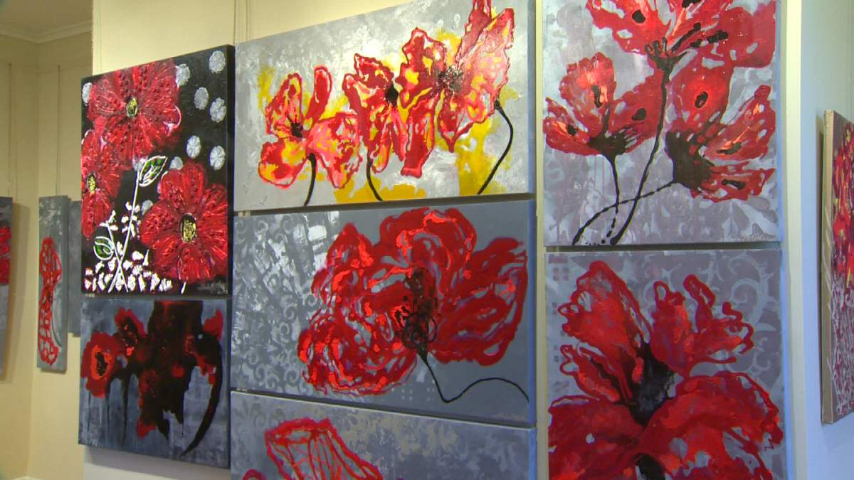 Fredericton artist paints 100 poppies to honour First World War - image