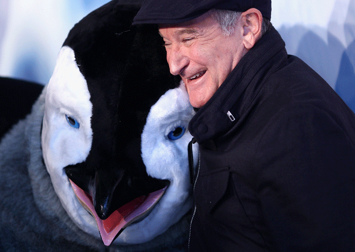 Robin Williams arrives at the Happy Feet 2 Australian Premiere at Hoyts Cinema on December 4, 2011 in Sydney, Australia.
