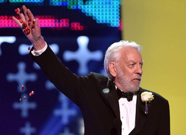 Donald Sutherland, pictured at the Teen Choice Awards, tossed berries at the audience.