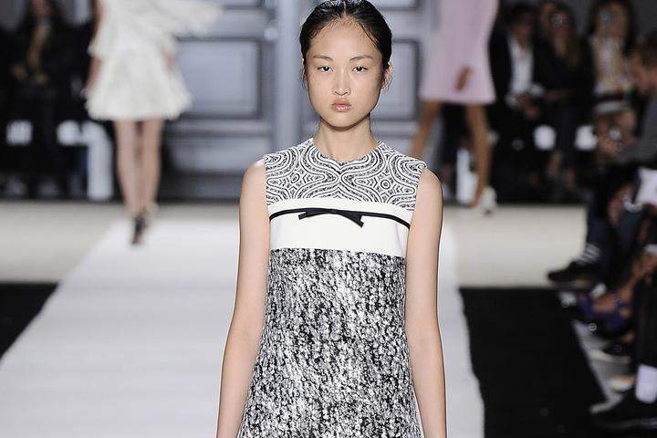 Giambattista Valli - Runway RTW - Spring 2015 - Paris Fashion Week