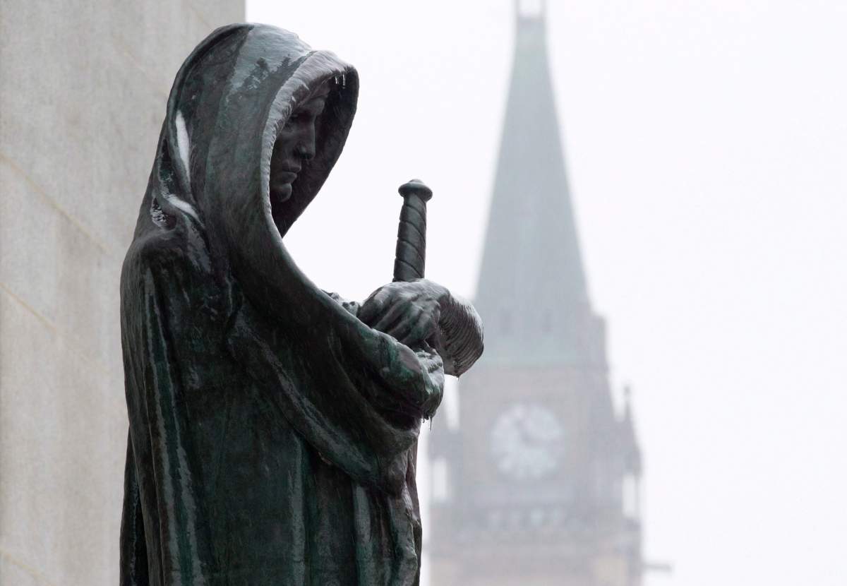 Supreme Court to hear long-gun registry, assisted suicide, mandatory minimums this fall - image