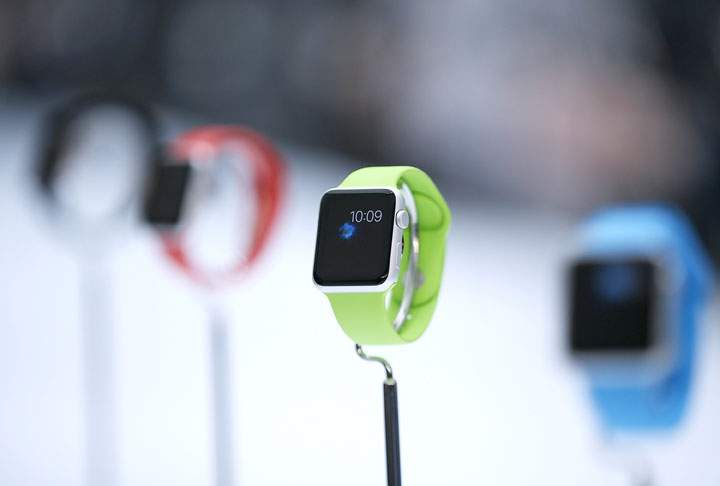 Apple’s latest financial report shows the iPhone remains the key to the company’s success. The impact of its newest product, the Apple Watch, isn’t clear.