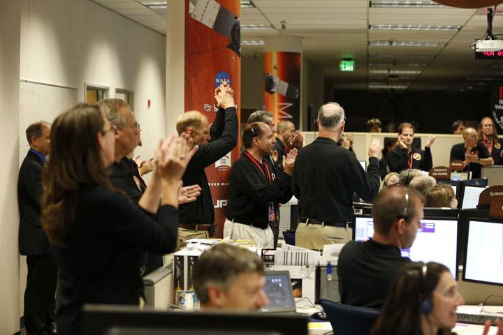 The MAVEN team celebrates the success of the insertion orbit around Mars.