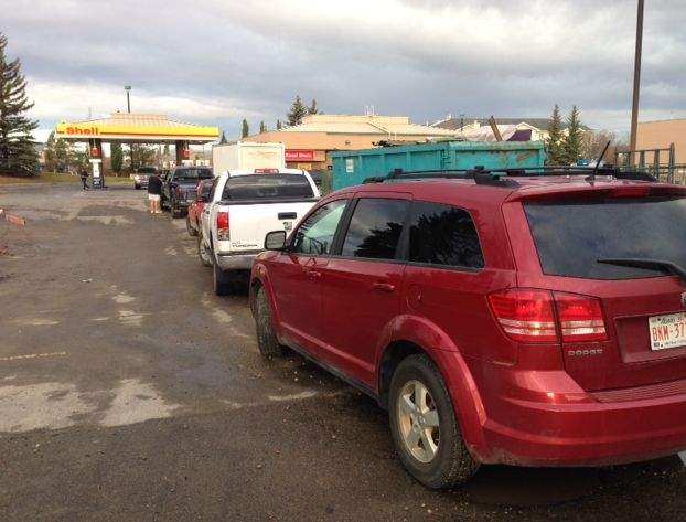 The line at Shell’s Edmonton Terra Losa location for 1984 gas price day, Oct. 8, 2014