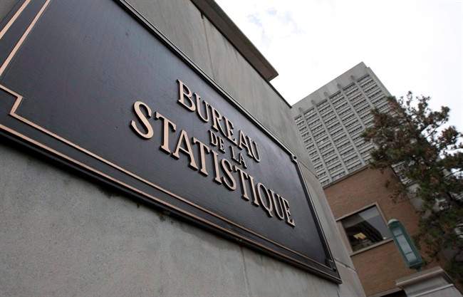 A new report from Statistics Canada suggests the share of earnings taken in by the country's wealthiest shrank between 2006 and 2012.