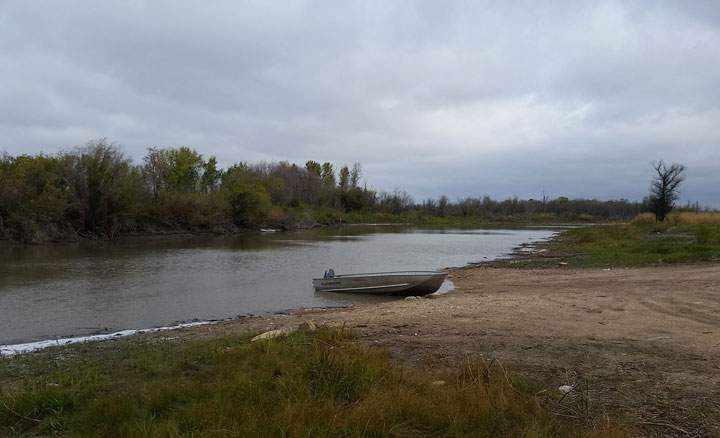 Missing hunter found on island in northern Saskatchewan after boat breaks down on hunting trip.