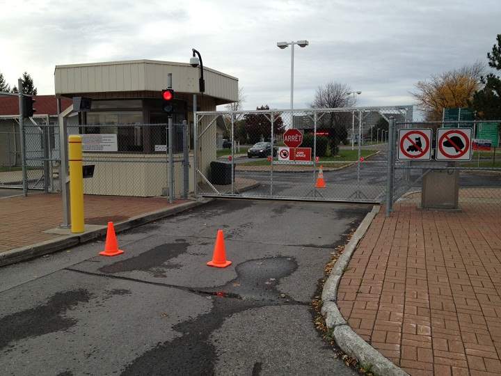 Security at the Saint-Jean Garrison in Saint-Jean-sur-Richelieu, Quebec was heightened after the shootings in Ottawa on October 22, 2014.
