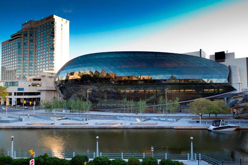 The Ottawa Cenvention Center is pictured at dusk by the famous Rideau canal on September 25, 2011. 