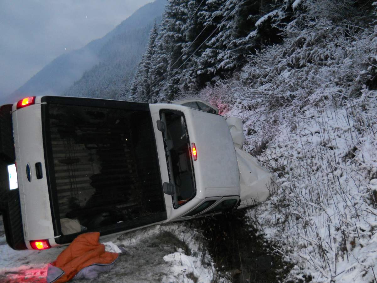 Snowy conditions a factor in three accidents near Revelstoke - image