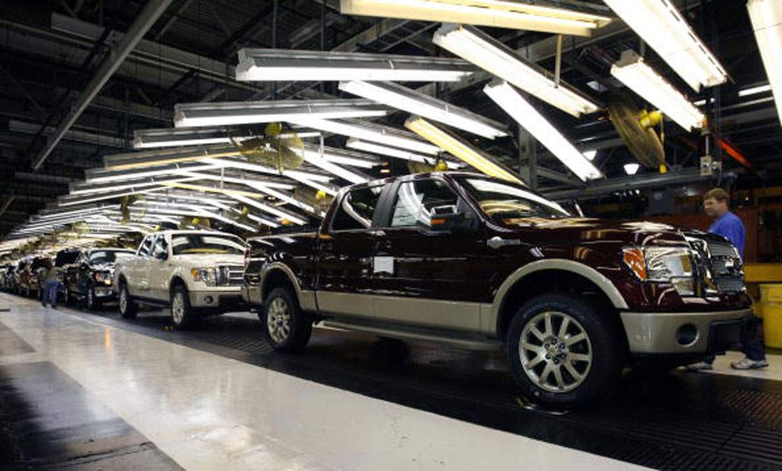 Truck, crossover and SUV sales are booming in Canada, as consumers take advantage of 'generous financing'.