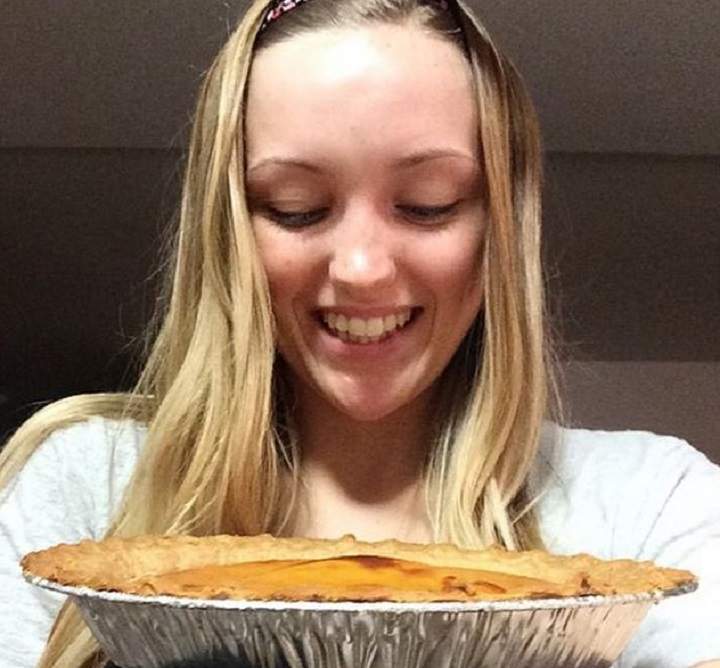 "Because fall is all about pumpkin!! I Made my favorite pumpkin pie 🍂🎃🍁 #gramastyle #lovecooking #falldessert"