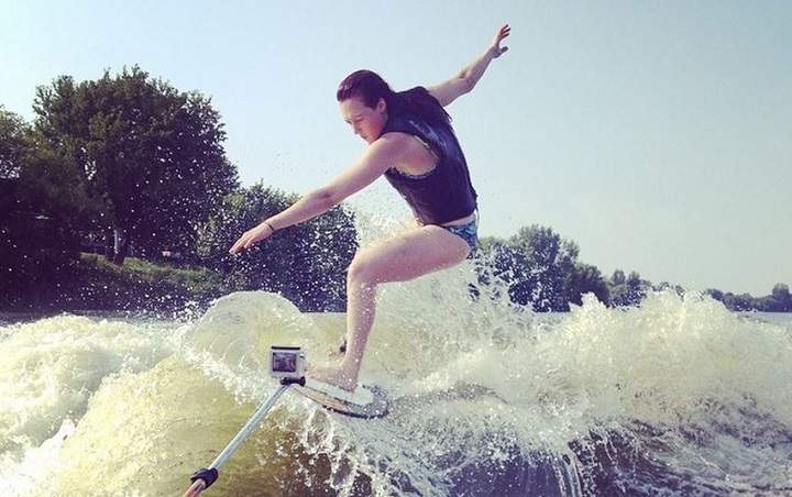 "Got to rip some waves, one of my summer's favorite activities !"