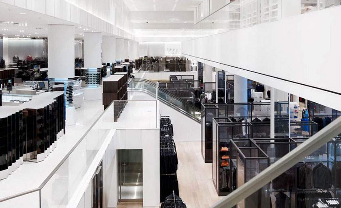La Maison Simons is expanding west.