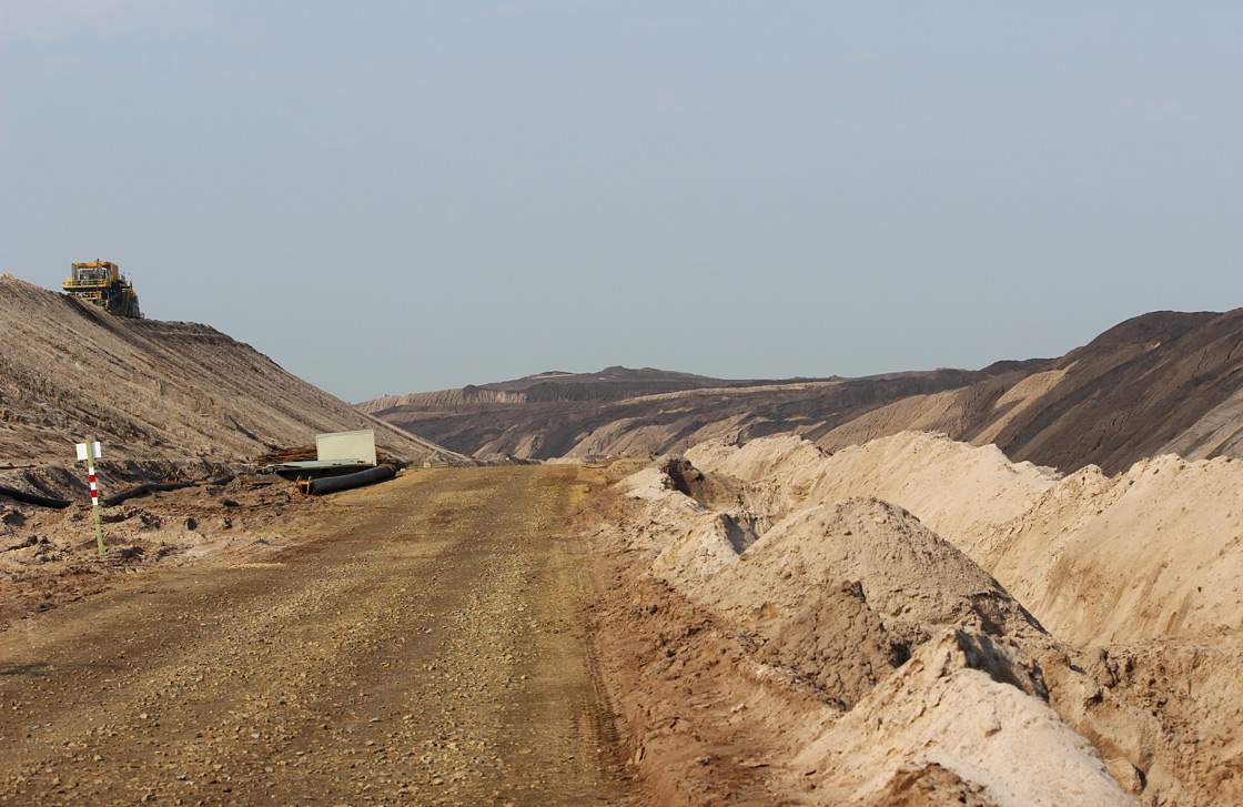 A road leading down into the Welzow coal mine