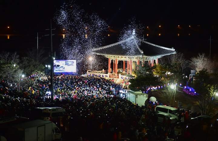 In pictures: New Year’s Eve celebrated around the world - image