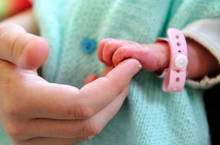 Ontario's health minister says he is confident that even if an obstetrics unit in the Leamington hospital closes, women and babies in the area will receive high-quality care.