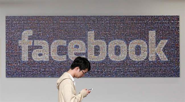 Global News asked social media users if they had ever felt stressed out by what they read on social media – many answered yes. 