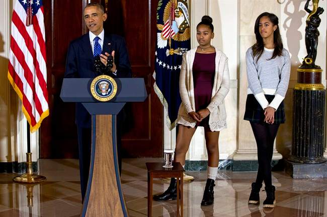 Malia Sasha Obama turkey