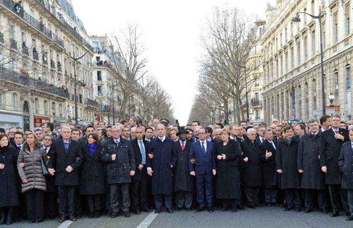 A small Ultra-Orthodox Jewish newspaper in Israel Photoshopped an image taken at the Paris unity march, removing German Chancellor Angela Merkel and other female leaders from the photo.