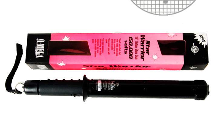 Teen pleads guilty after La Ronge, Sask. RCMP seize stun baton that emits 150,000 volts.