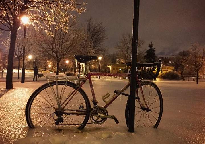 A Montreal bicycle covered with icicles.