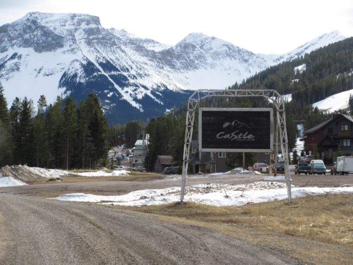 Castle Mountain Resort