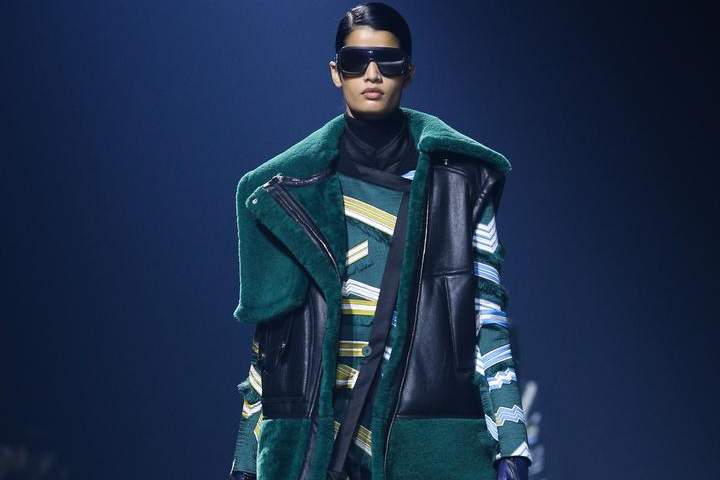 Kenzo : Runway - Paris Fashion Week Womenswear Fall/Winter 2015/2016