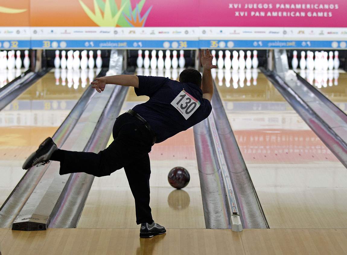 Bill O'Neill of the USA bowls during the 2011 Pan Am Games