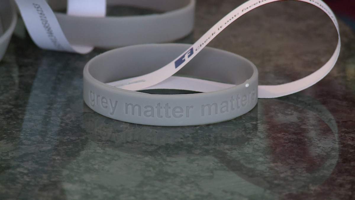 Bedford teen uses concussion experiences to create awareness campaign - image