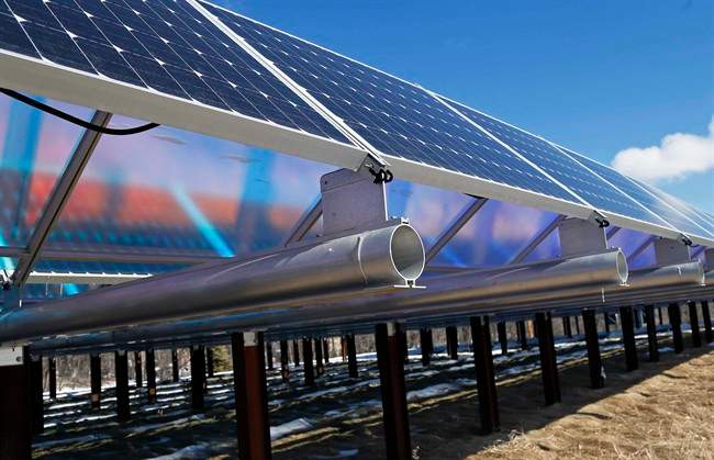 Green groups want Alberta government to set legislated targets for renewable power - image