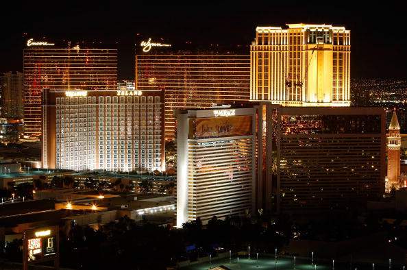 How do you get the best deal on a hotel? We turned to the experts to find out.